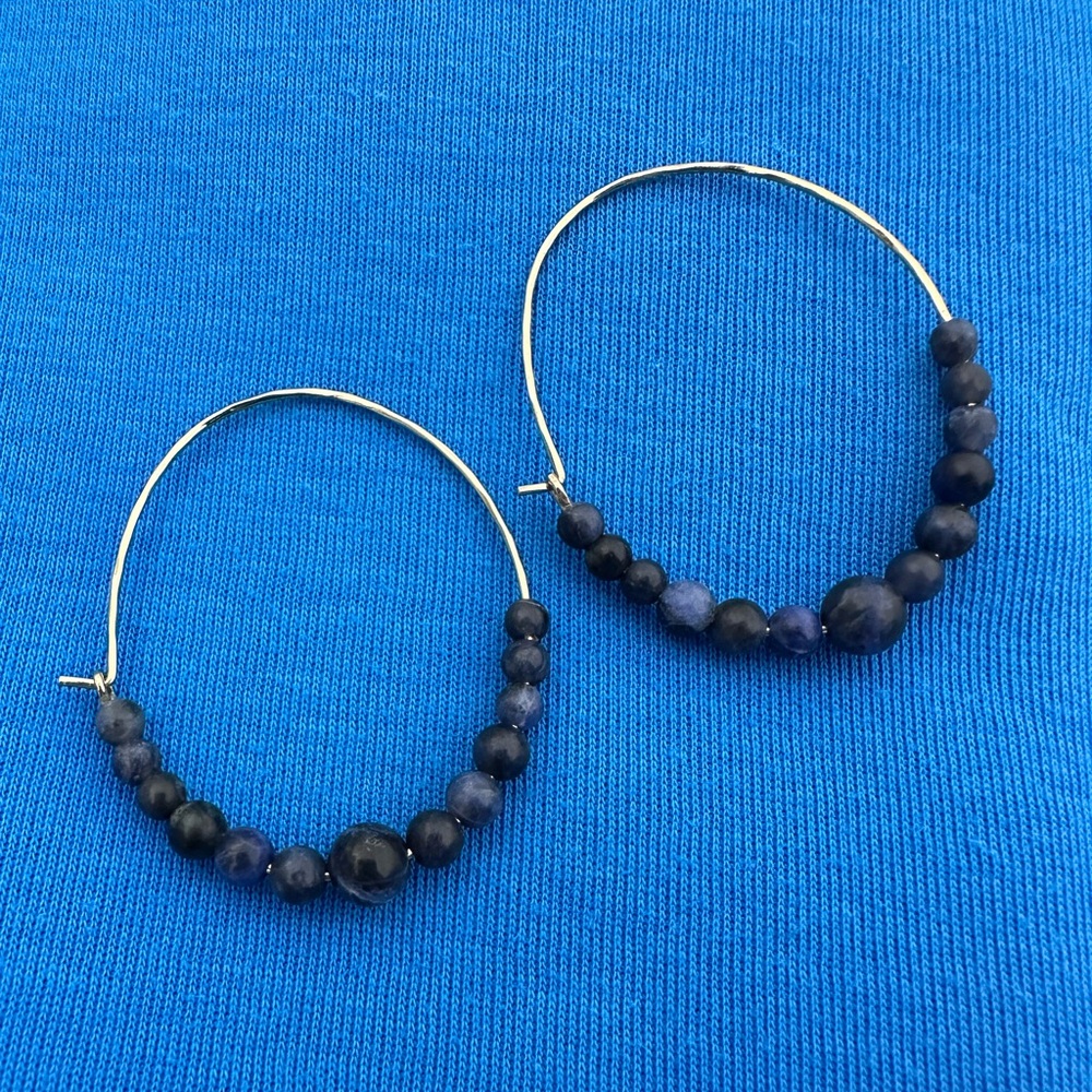 Stella and Dot Rhett Pull Through Hoops gold/blue